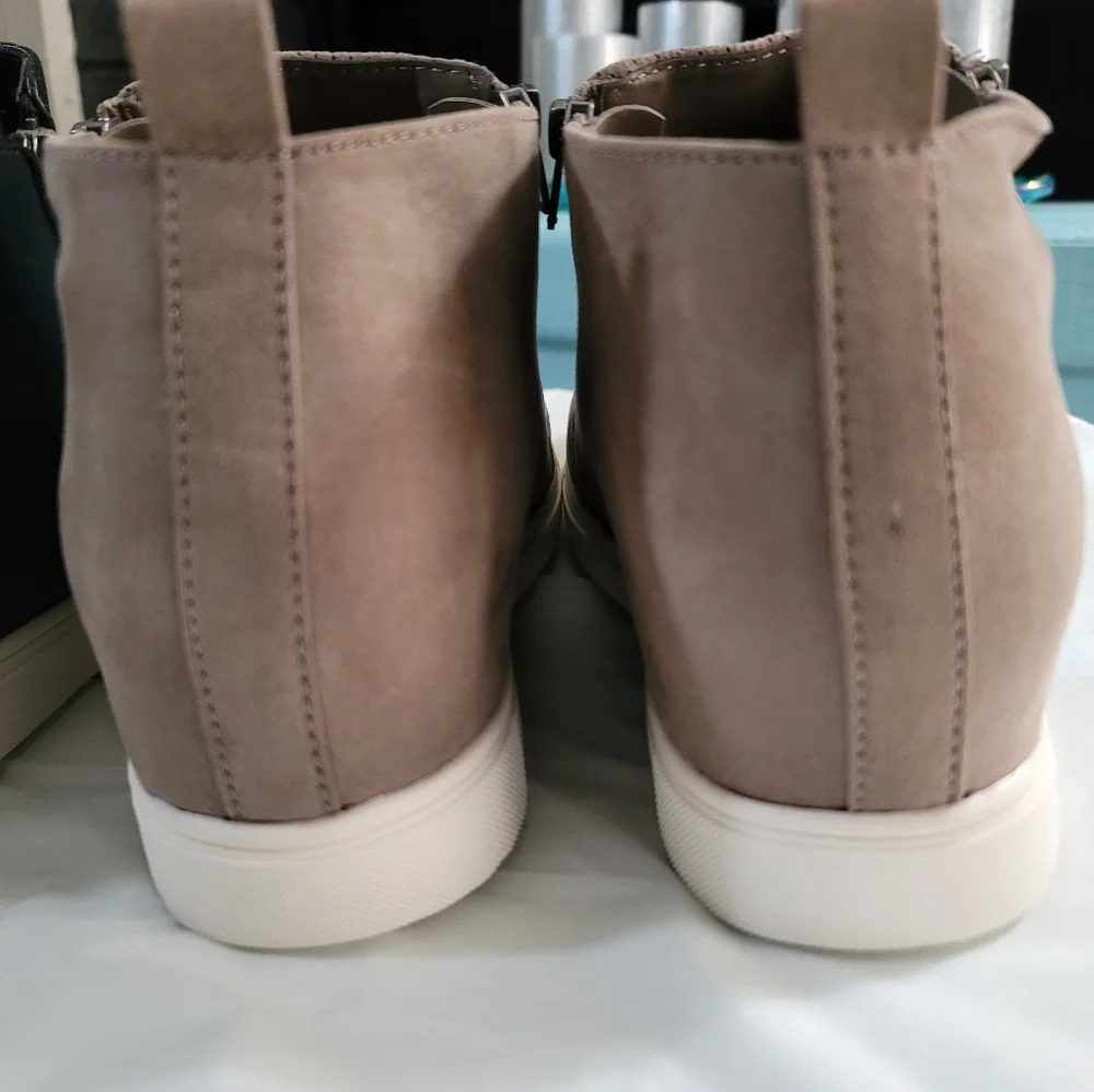 Pair Wedge Sneakers
